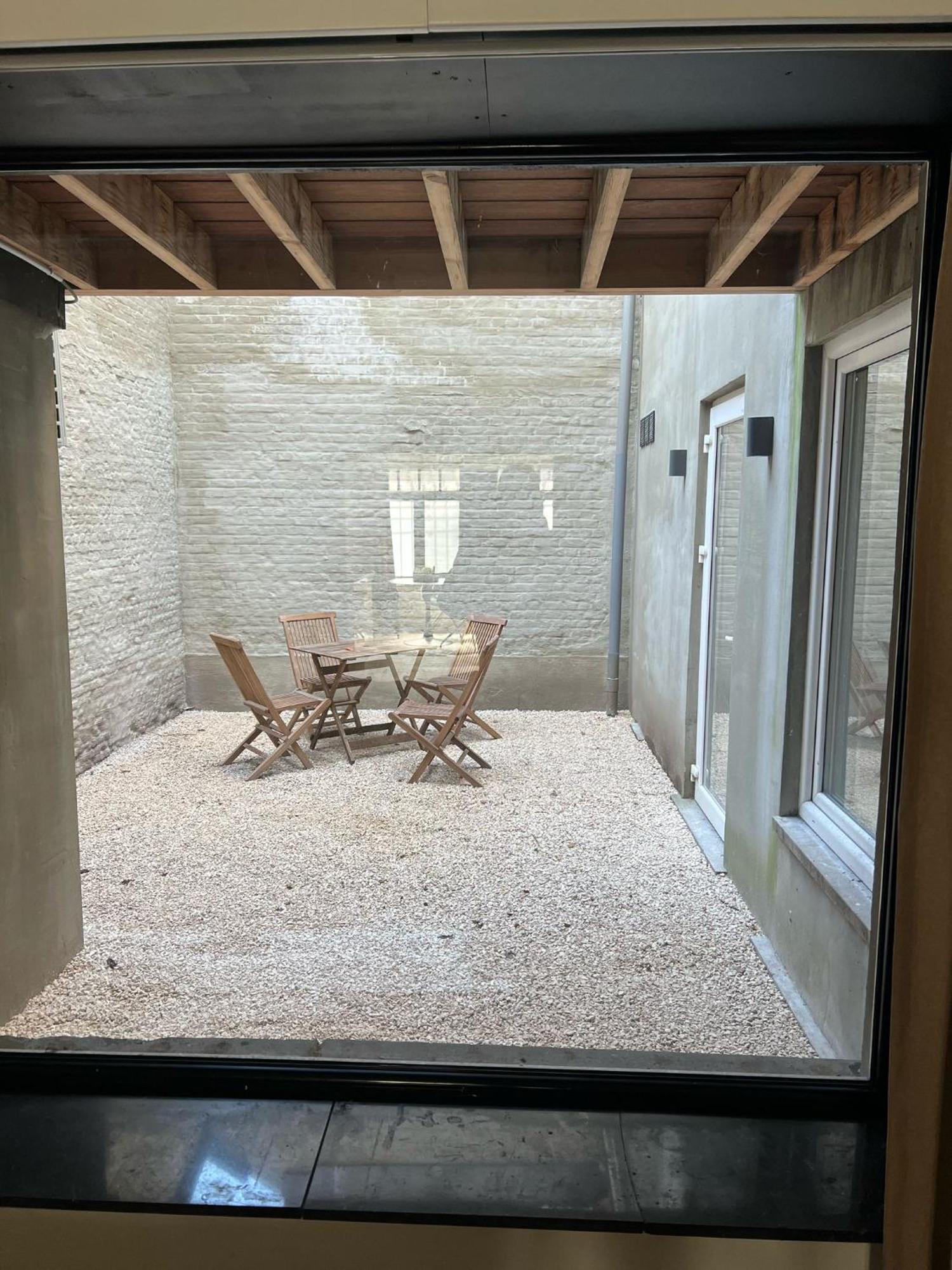 8z Dreamz 3 Apartment